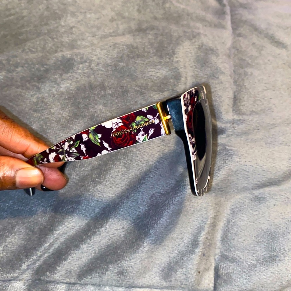 Sunglasses:Fair Condition No Case Minimal Scratches on Lenses